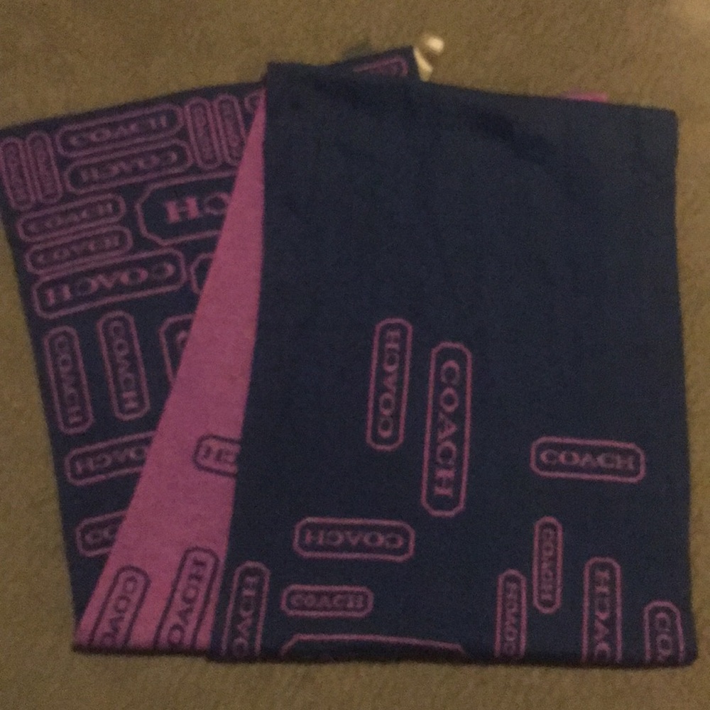 Coach scarf